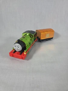 Thomas Friends Trackmaster Motorizzato Metallizzato Celebrazione Percy + Mail Auto Funziona - Foto 1 di 6