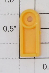 Lionel 12915-145 Yellow Plastic Log Loader Plate (12) - Picture 1 of 2