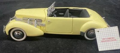 Franklin Mint 1/24 Scale Diecast 1937 Cord 812 Phaeton Coupe Ivory No Box No COA - Image 1 of 4