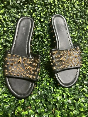 Cape Robin Sandals Women's 8.5 Black spiked slip on sandals - Image 1 of 4