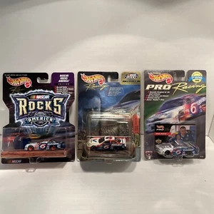 Hot Wheeles Mark Martin 1:64 3 Auto Set - Bild 1 von 4