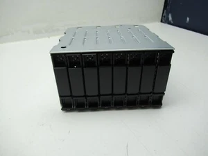 HPE DL3xx 2U Gen10+Gen11 8SFF U.3 x1 TriMode 12/24G BC Cage+Backplane P39781-001 - Photo 1/5