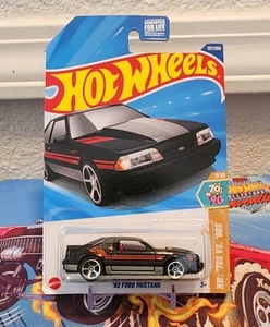 2025 HOT WHEELS case f CUSTOM ‘92 FORD MUSTANG mainline BLACK sealed - Picture 1 of 3