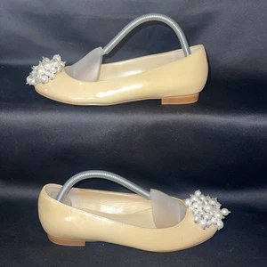 Scarpe ballerine Kate Spade beige in pelle slip-on accento smerlato perla - Foto 1 di 10