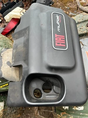 Capa de motor de plástico 14-16 Fiat 500L fabricante de equipamento original - Imagem 1 de 2