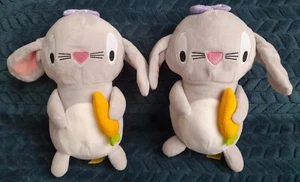2 Card Factory Easter Snuggles bunny rabbit soft toy grey with carrot - Bild 1 von 7