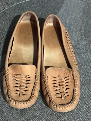 UGG Women's Leather Clary Twinsole Moccasin US Size 8 - Image 1 of 4