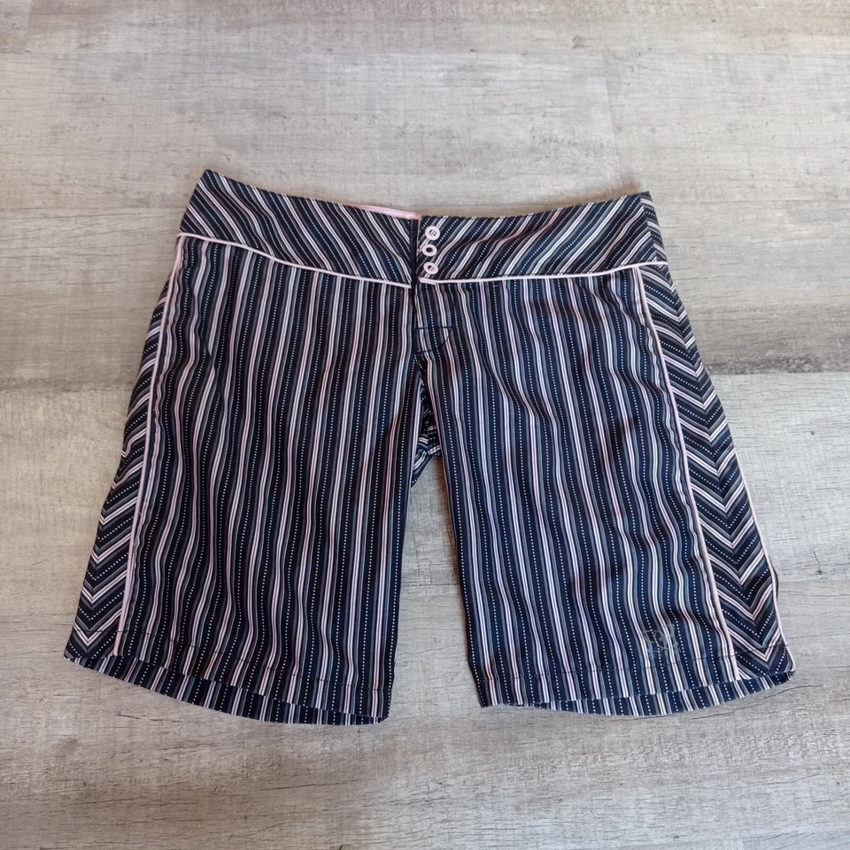Ezekiel Women Juniors Size 7 Black Pink Striped Bermuda Shorts With Pockets - Image 1 of 4