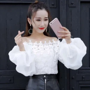 Damen Spitze Netz Shirt Tops Puffärmel Bluse T-Shirts ausgehöhlt Schulterfrei - Bild 1 von 14