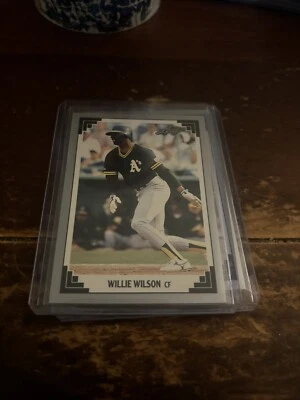 1991 Leaf - #299 Willie Wilson - Image 1 of 2