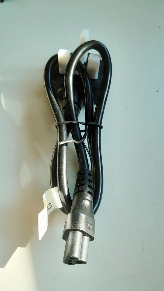 UK C5 Kleeblatt Stromkabel Powercable 0,5m BS-1363 NEU  - Bild 1 von 1