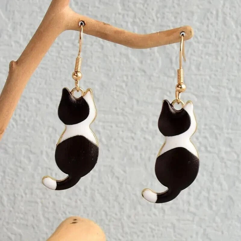 Cute Enamel Cat Design Dangle Earrings Cartoon Jewelry Black White Gift