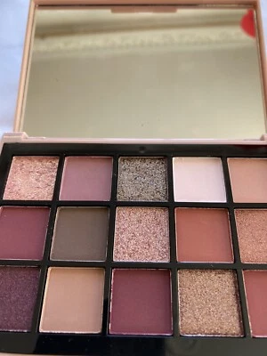 Eyeshadow Retro Palette 15 PCS Total Net 22.5g (New) - Image 1 of 4