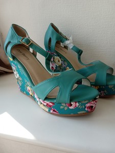 Scarpe blu con zeppa | Tendenze 2022 online su Shopalike.it