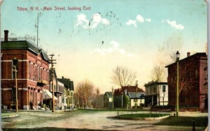 Vintage Postcard Tilton New Hampshire Main Street Posted 1922 1922 Cancel - Picture 1 of 3