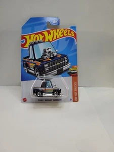 2023 HOT WHEELS * J CASE * TOON’D 1983 SILVERADO HW TRUCKS 1/10 93/250 - Bild 1 von 6