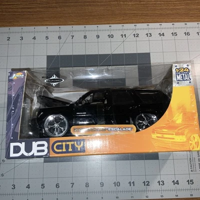 Jada Dub City 2002 Cadillac Escalade 20 Inch “SS” 1:24 Black - Image 1 of 4