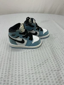 Talla 4C - Jordan 1 Retro OG High University Azul Sin Caja - Imagen 1 de 8