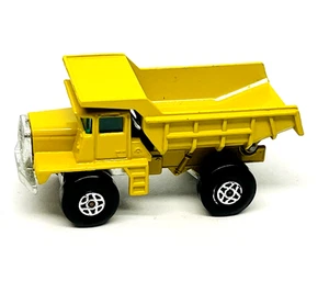 Matchbox Lesney Superfast 28 Mack Dump Truck, bright yellow, solid steps, mint! - Picture 1 of 3