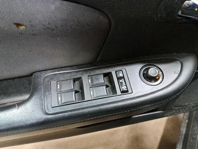 Interruptor de ventana de puerta delantera del lado del conductor LH 2012 200 SKU#4204245 Foto 1 de 4