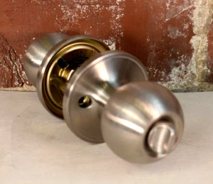 Pamex Knobset Saturn Privacy Lock Door Knob w/ Key Satin Nickel FT3P10 - Picture 1 of 8