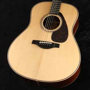 YAMAHA / LL26 ARE Natural Acoustic Guitar - Picture 1 of 11