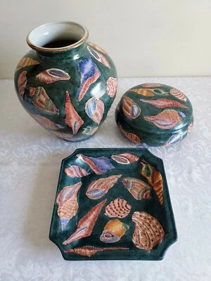 Juego de porcelana con concha de mar texturizada verde azulado TJ Maxx florero cuenco cubierto plato decoración del hogar  Foto 1 de 4