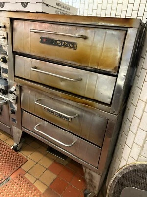 Horno usado Bakers Pride modelo 151 - excelente estado de funcionamiento Foto 1 de 3
