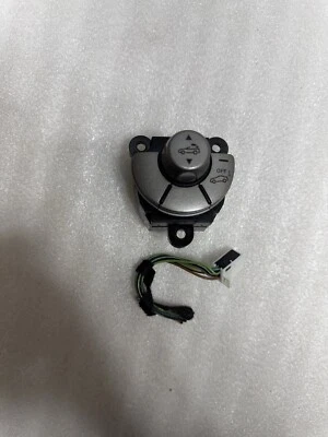 2005-2011 MERCEDES R171 SLK350 SLK55 CENTER CONSOLE CONVERTIBLE TOP ROOF SWITCH - Image 1 of 4