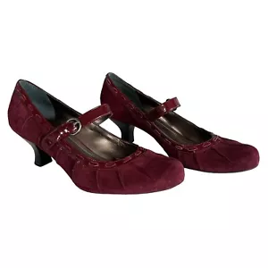 Franco Sarto Damen-Heels Größe 7,5 burgunderrot Wildleder Maryjane 2" Pfennigabsatz - Bild 1 von 9
