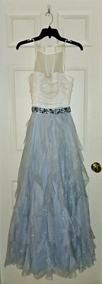 Vestido de tule azul bebê cintilante feminino Nights by TeezeMe para festa/formatura tamanho 9 - Imagem 1 de 4