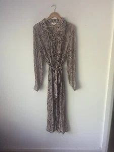 by WILLA zebra animal print long sleeved chiffon maxi dress size AU 20 US 16 - Picture 1 of 9