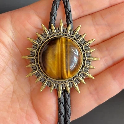 Collar de boda con corbata bolo vintage patrón sol piedra ojo de tigre natural cuerda PU Foto 1 de 4