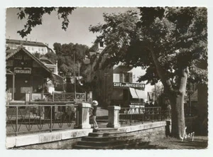 Thonon-les-Bains Quai de Rives et le Funiculaire Postcard France Yvon Funicular - Picture 1 of 2