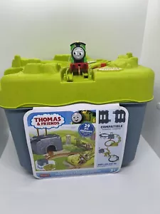 Thomas & Friends Set Treno Giocattolo, Percy’s Connect & Build Pista Secchio - Foto 1 di 5