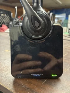 PLANTRONICS CO52 WIRELESS HEADSET AND CHARGING BASE - Picture 1 of 3