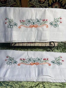 Vintage Hand Embroidered Pillowcases Flowers And Clover - Picture 1 of 9
