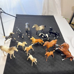 Breyer Vintage Pferd Konvolut 14 verschiedene Größen Rentner 50er 60er 70er Woodgrain Araber - Bild 1 von 23