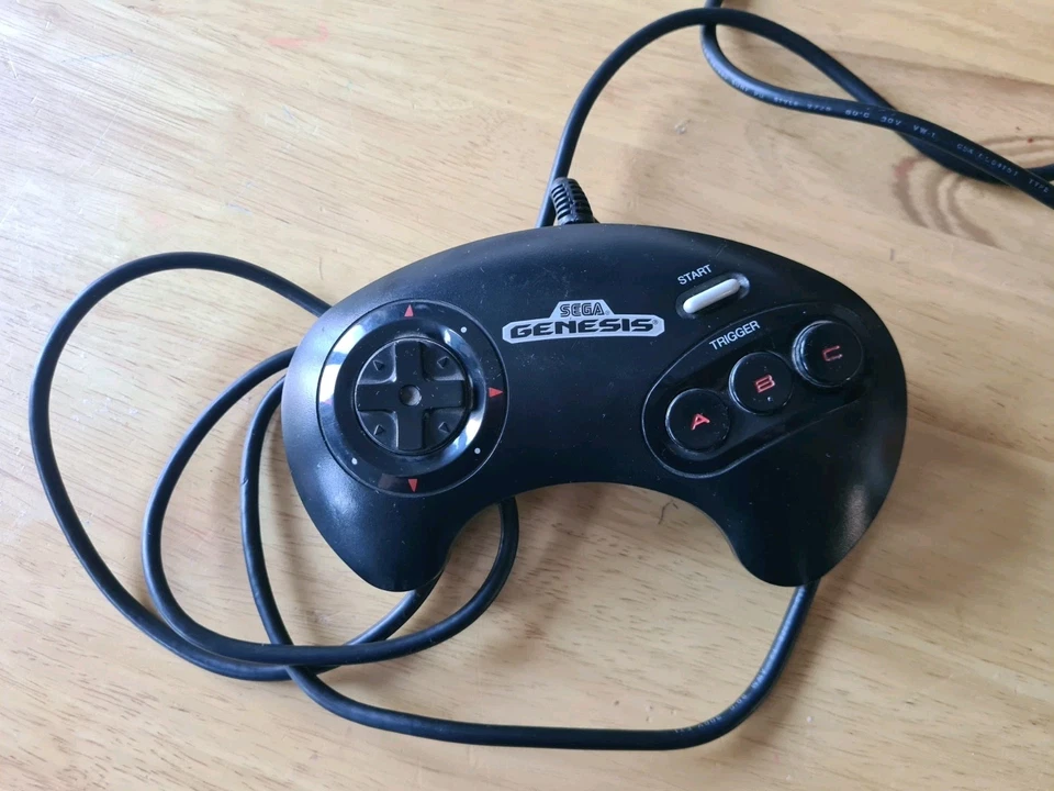 SEGA Mega Drive Genesis Controller Game Pad - Image 1 of 1