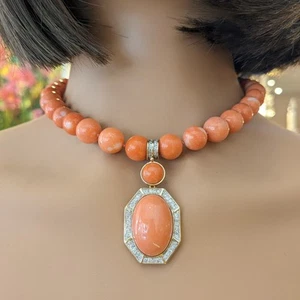Vintage Coral Bead and Diamond Pendant Necklace in 18k Yellow Gold - HM2686B - Picture 1 of 7