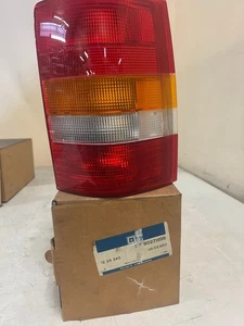 90271895 ORIGINAL OPEL Omega A Heckleuchte Rücklicht rechts - Bild 1 von 3