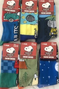 Peanuts~PICK ONE~SURFBOARD,CAR,TENNIS,HOUSE.SPACE, CAMPING ~Crew Socks~Sz.10-13 - Picture 1 of 4