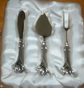 Bella Lux 3 Pc Cheese Server Set Silver New in Box - Picture 1 of 4