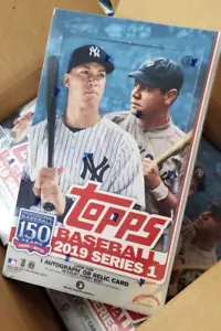 Caja de pasatiempos de béisbol Topps Series 1 2019 - Imagen 1 de 1