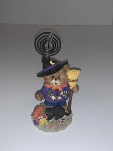 Halloween Bär als Hexe Figur verkleidet. - Bild 1 von 5
