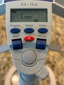 Eppendorf Research Pro 10 (0,5-10uL) Digitale Pipette, elektronische Handpipette - Bild 1 von 3