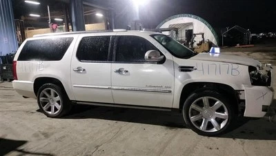 Left Front HUB 84356643 For 2007-2014 CADILLAC ESCALAESV Foto 1 de 4