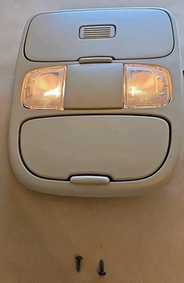 2004-2010 Toyota Sienna Overhead Consule Dome MAP Light Ivory OEM F06369985 - Image 1 of 4