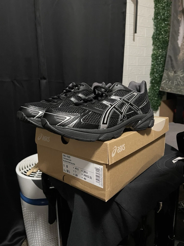 ОГРАНИЧЕНО! Гель ASICs 1130 черный/чистое серебро 4-7,5 мужской/Y - Изображение 1 из 4