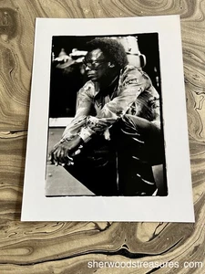 Fotografía de jazz brillante blanco negro vintage de Miles Davis 7 x 9 3/8" París 1971 - Imagen 1 de 4